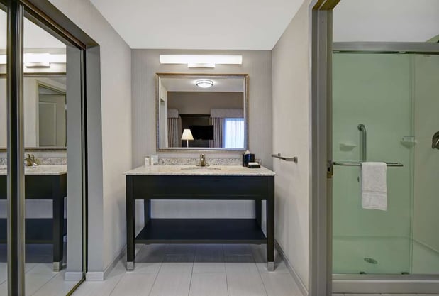 Images Hampton Inn & Suites Robbinsville