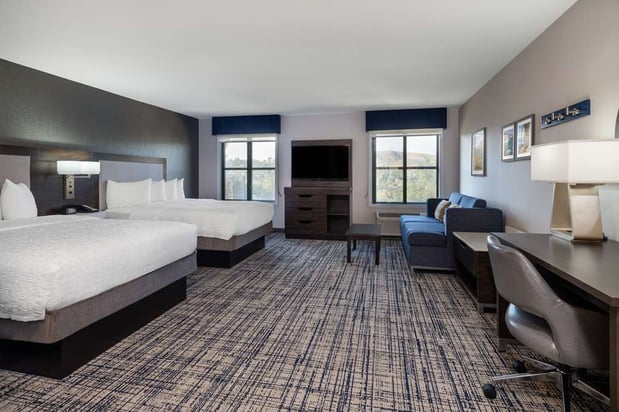 Images Hampton Inn & Suites Agoura Hills