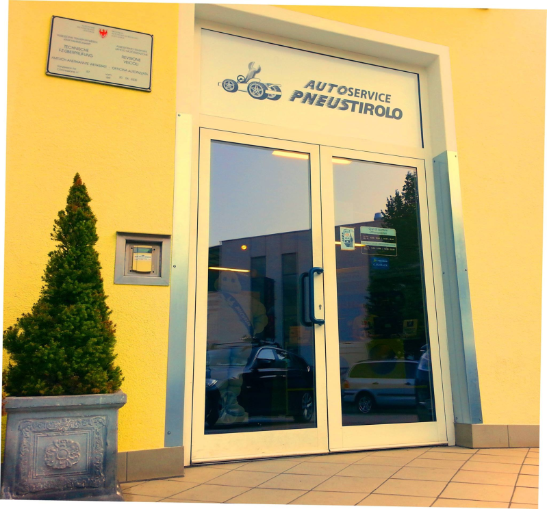 Images Autoservice Pneustirolo