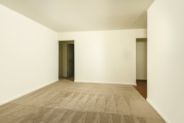 Images Mill Creek Village Apartments