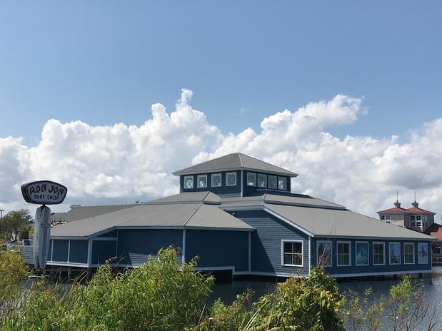Images Ron Jon Surf Shop - Barefoot Landing