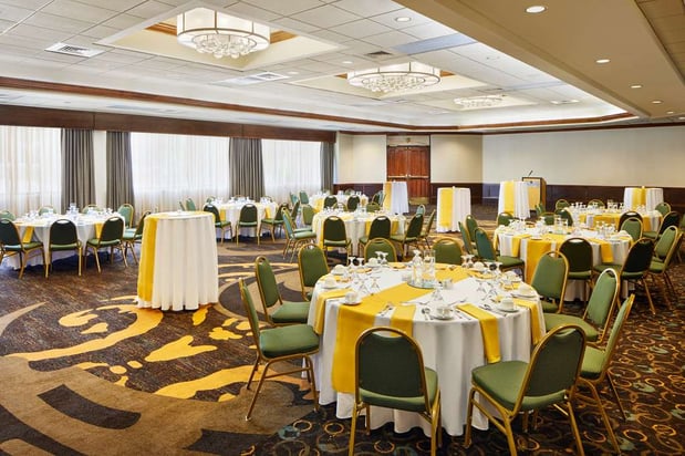 Images Embassy Suites by Hilton Greensboro Airport