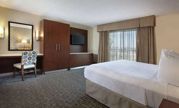 Images Embassy Suites by Hilton Anaheim North