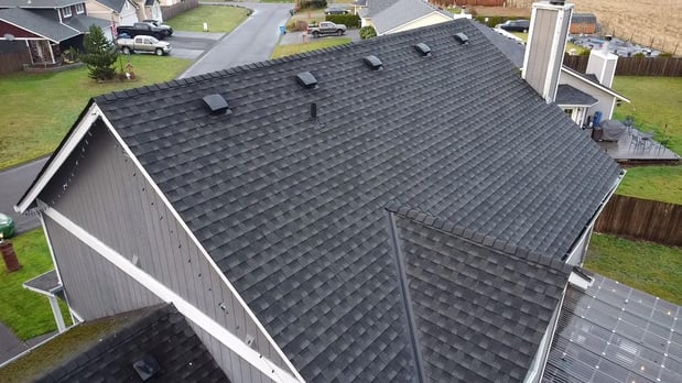 Images Experienced Roof & Gutter Cleaning