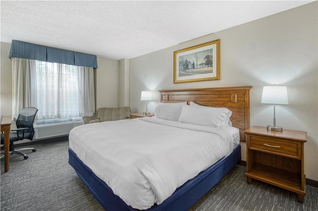 Images SureStay Plus by Best Western Elizabethtown Hershey
