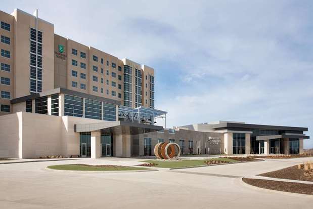 Images Embassy Suites by Hilton Kansas City Olathe