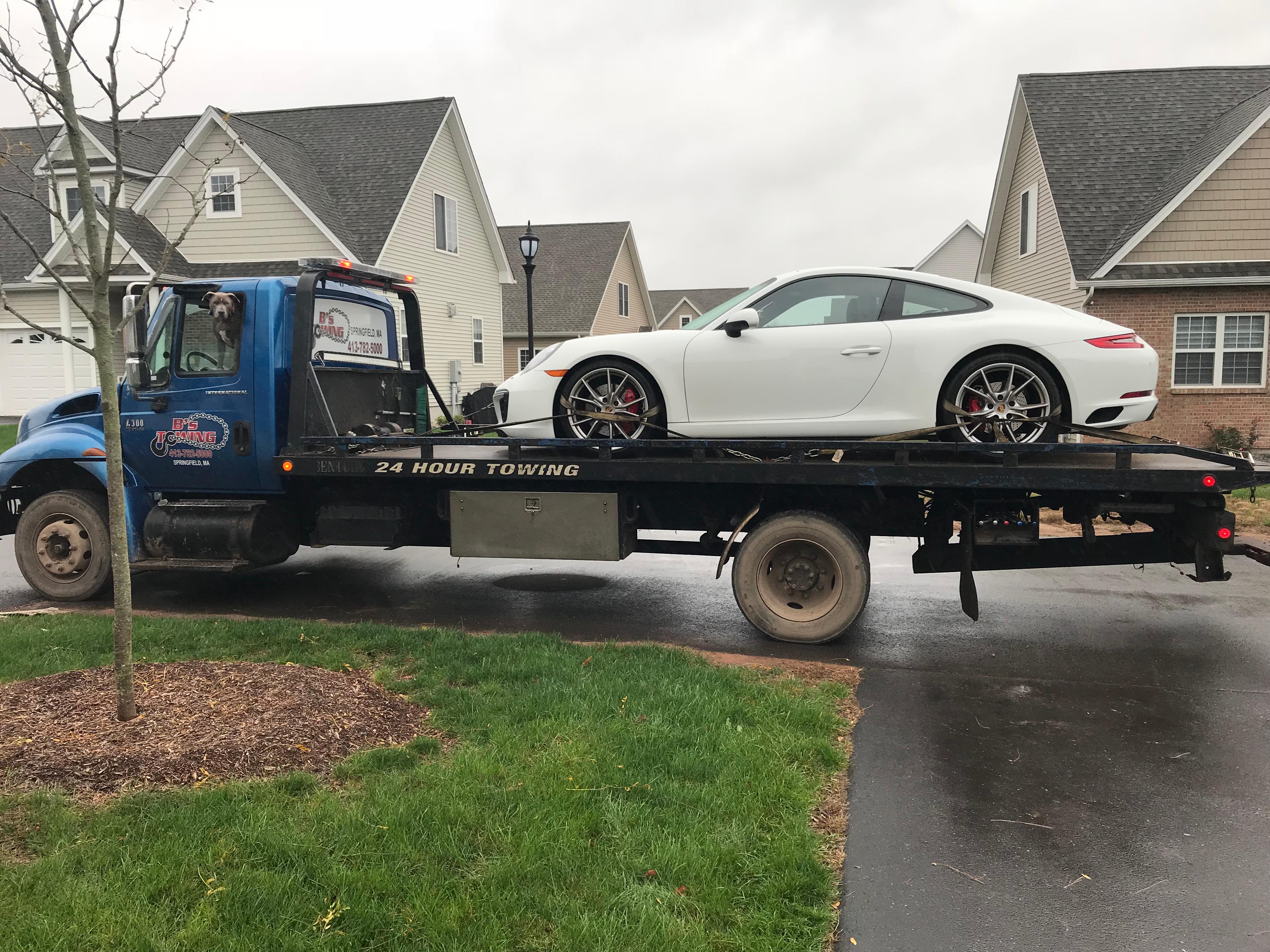 B's Towing & Recovery Photo