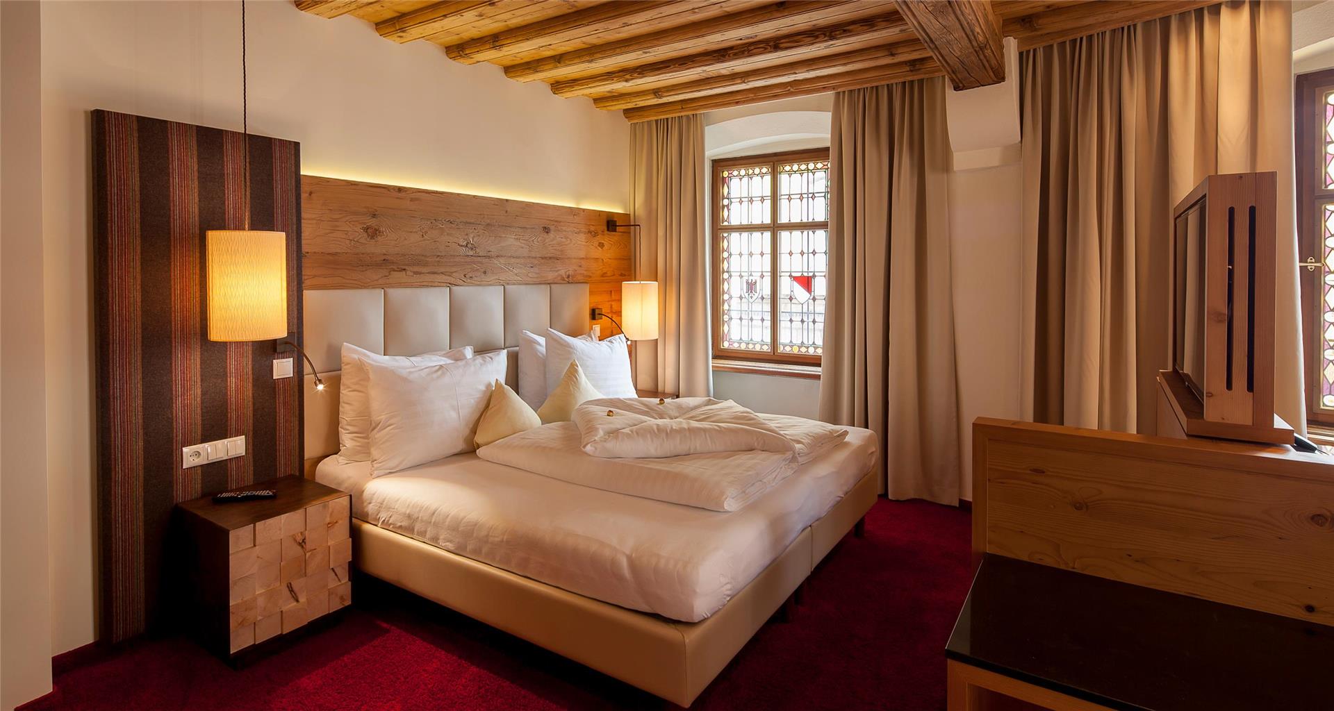 Hotel Goldener Adler, BW Signature Collection, Herzog - Friedrich Str 6 in Innsbruck