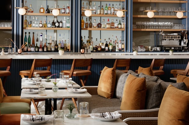 Images Kimpton Surfcomber Hotel by IHG