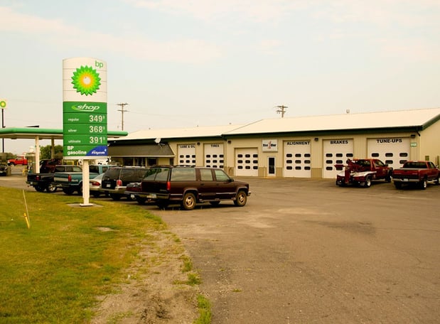 Images Don's Auto Service and Repair - BP Gas Station