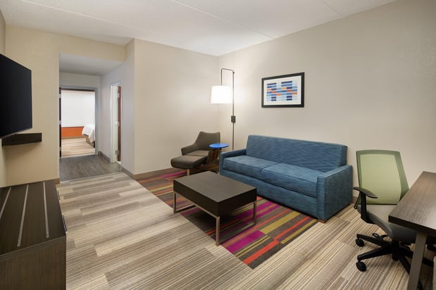 Images Holiday Inn Express & Suites Indianapolis South – Greenwood by IHG