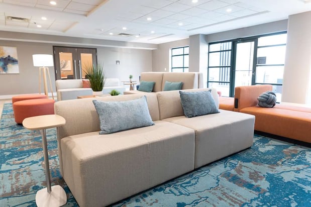 Images Hilton Garden Inn Des Moines Airport