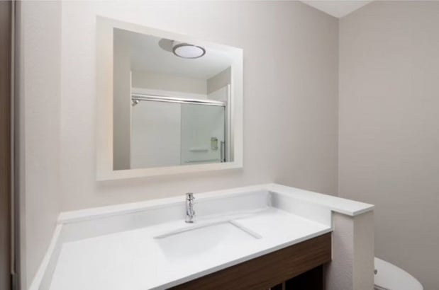 Images Holiday Inn Express & Suites Ft Myers Beach-Sanibel Gateway by IHG