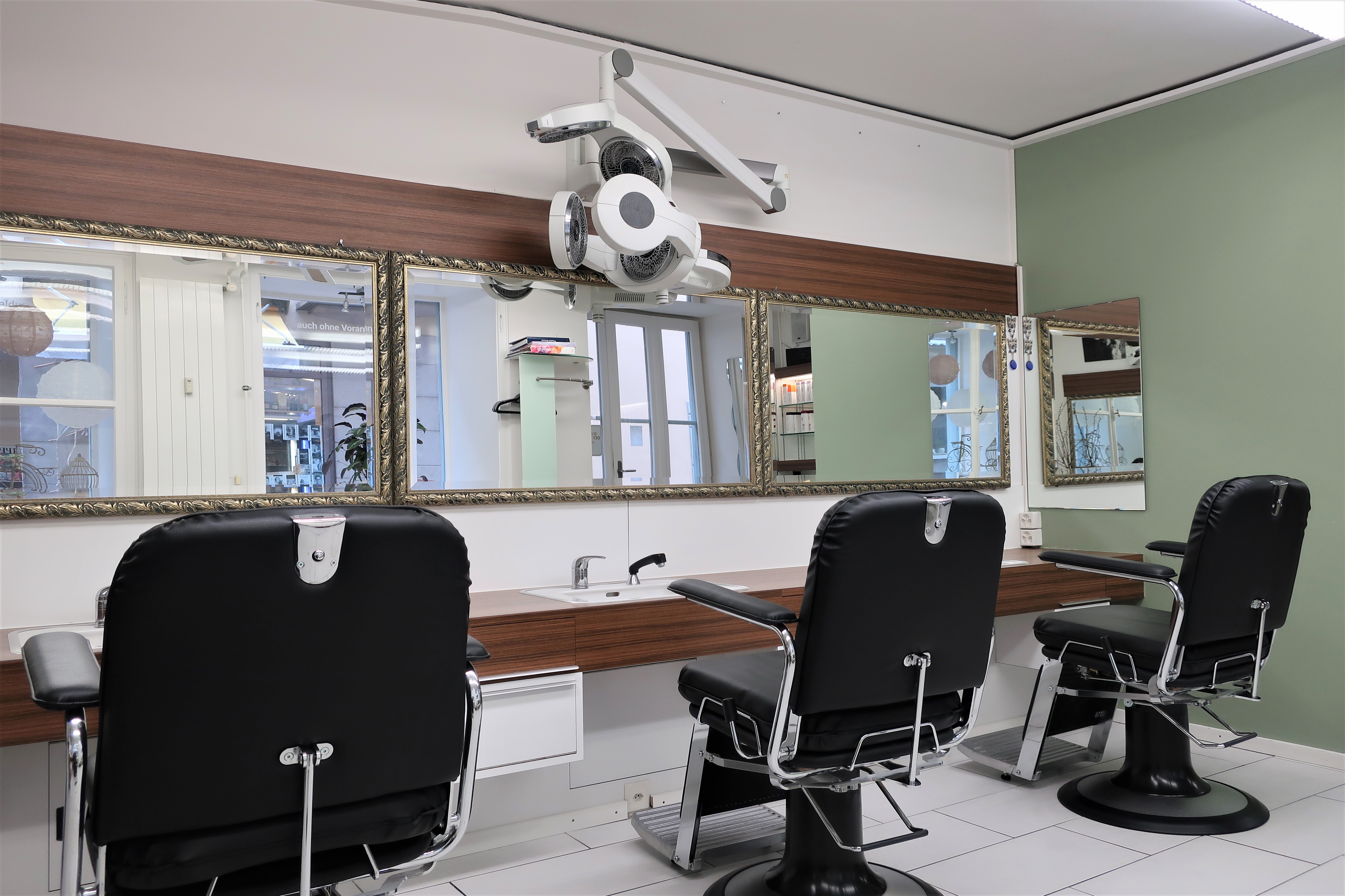 Coiffeur Röbi, Tanne 7 in Schaffhausen