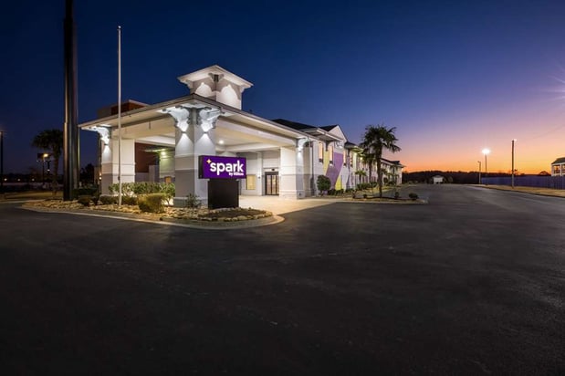 Images Spark by Hilton Calhoun