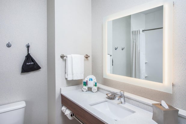 Images Holiday Inn Express & Suites Texarkana by IHG