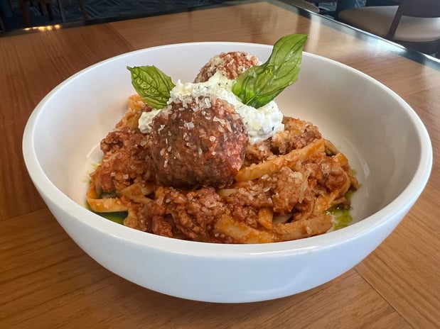 Images Windrose Marker 26 Lakeside Dining