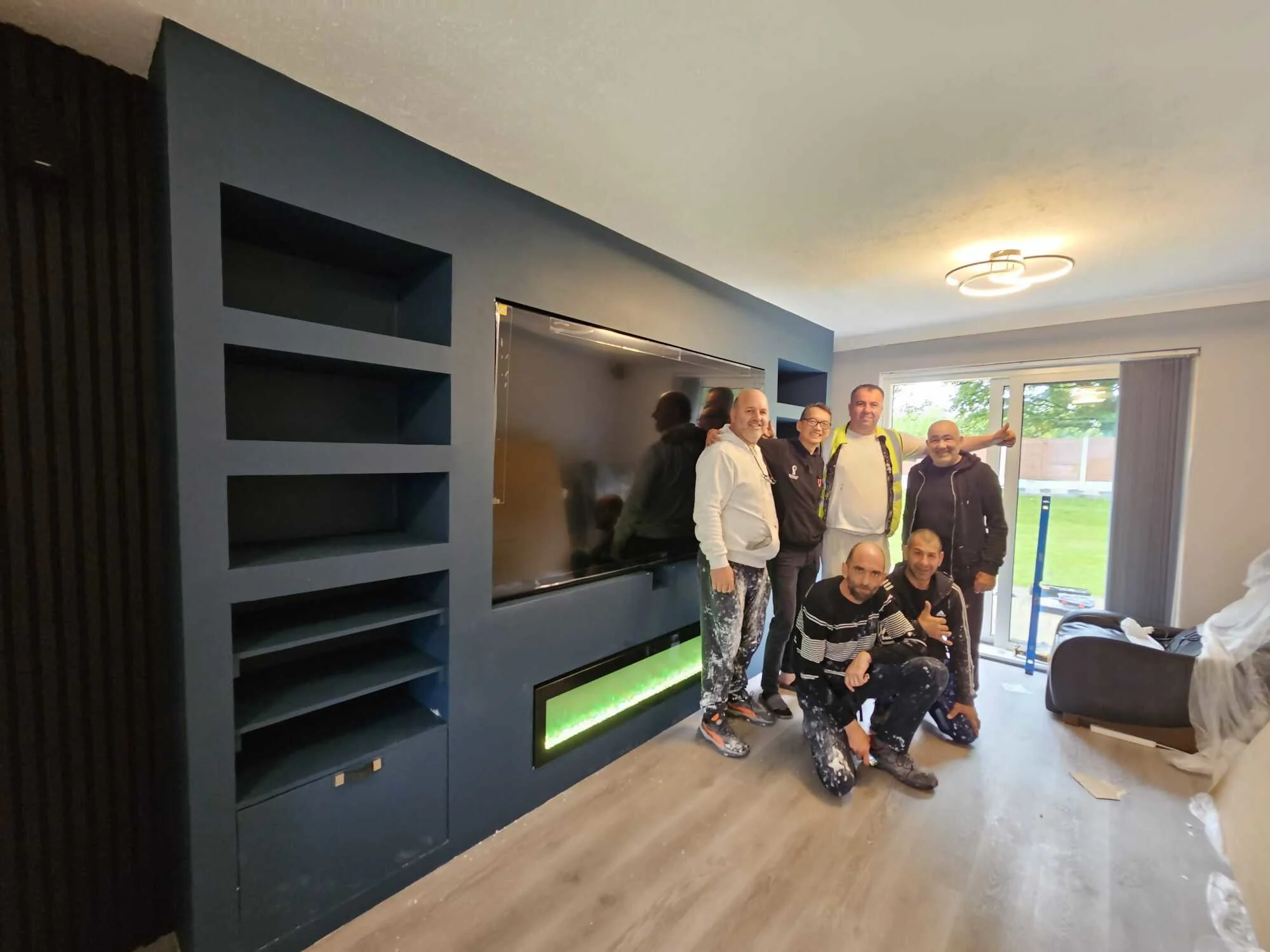 Images Ivo & Tina HK Service Ltd