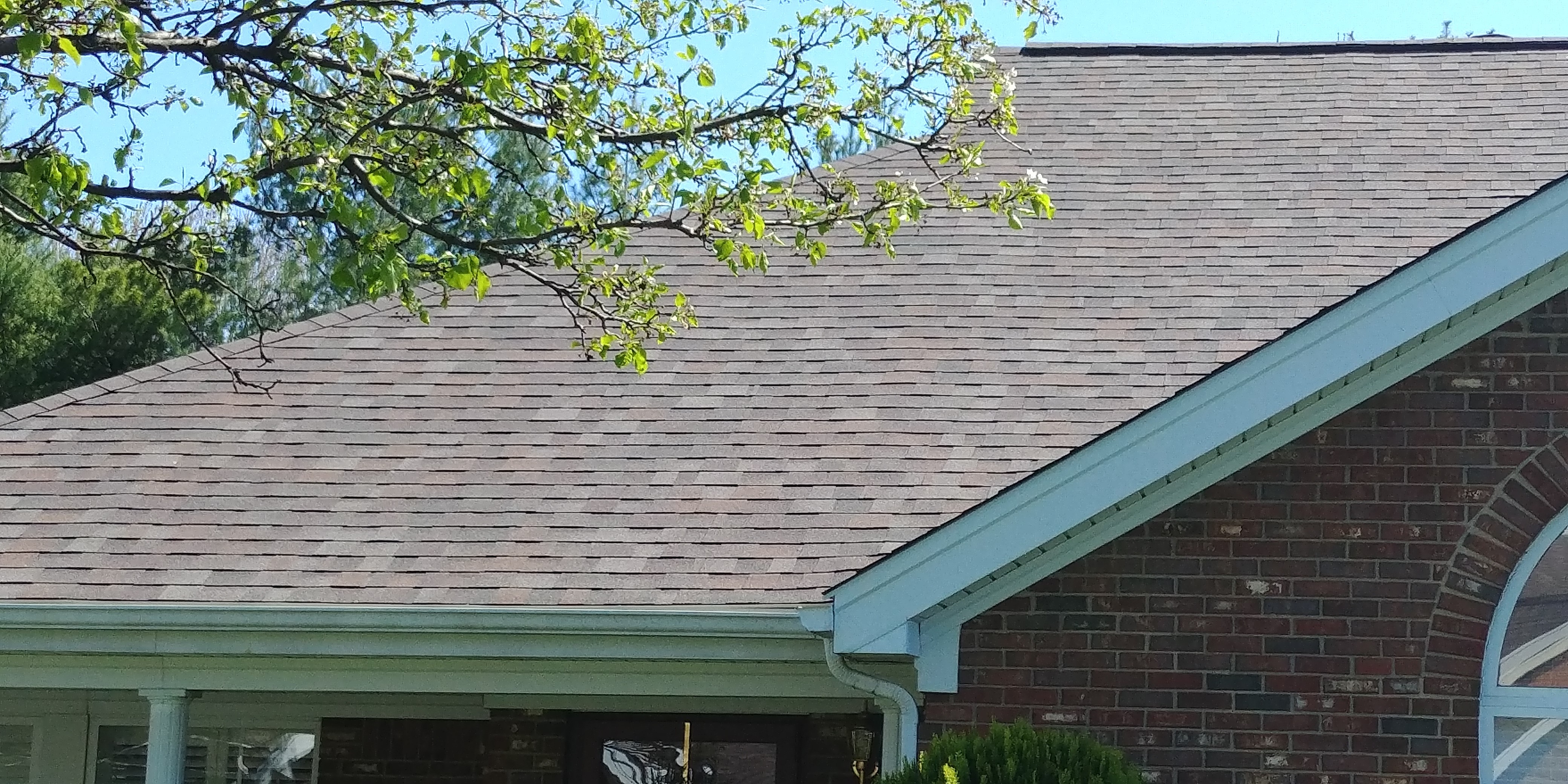 We are proud of our market wide reputation for TRUST and DEPENDABILITY for all of your shingle roofi Kentuckiana Roofing Louisville (502)893-5149