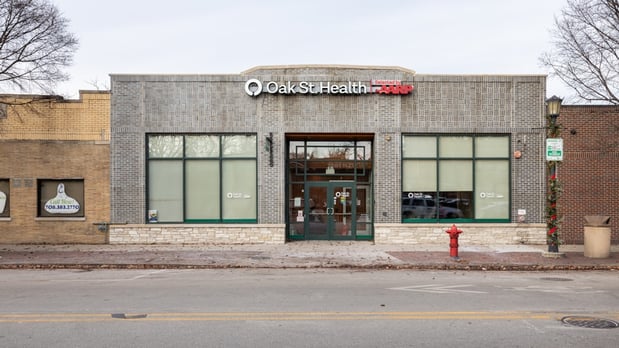Images Oak Street Health Chicago Ave Primary Care Clinic