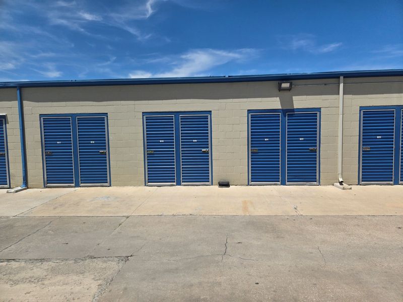 Images Extra Space Storage