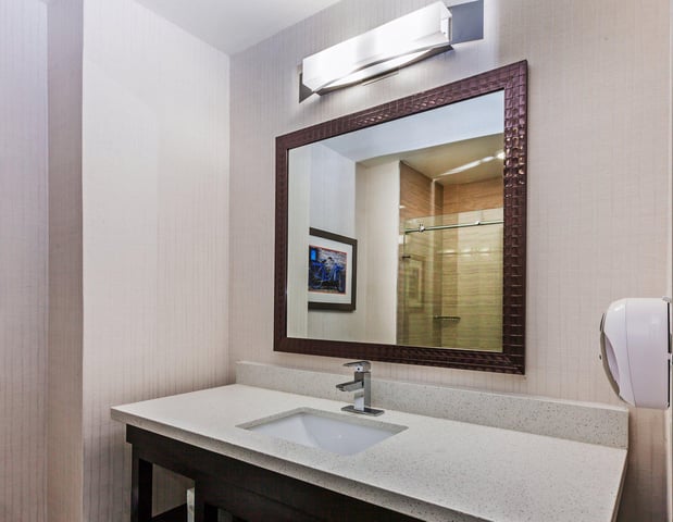Images Holiday Inn Express & Suites Houston East by IHG