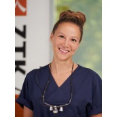 Dr. med. Dr. med. dent. Christina Leu  