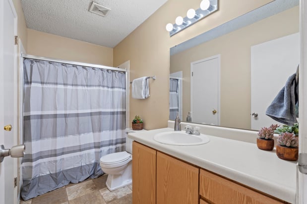 Images Candlelight Park Apartments