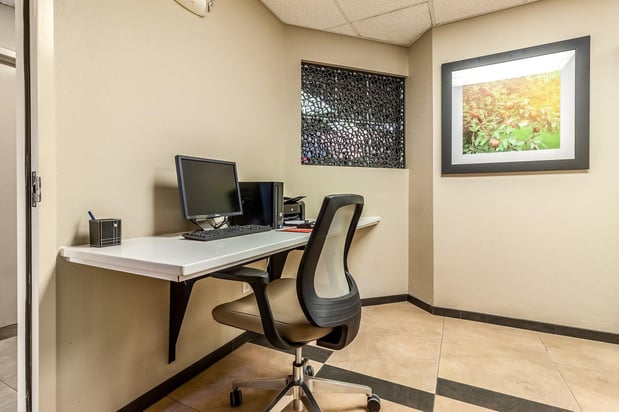 Images Candlewood Suites Lincoln by IHG