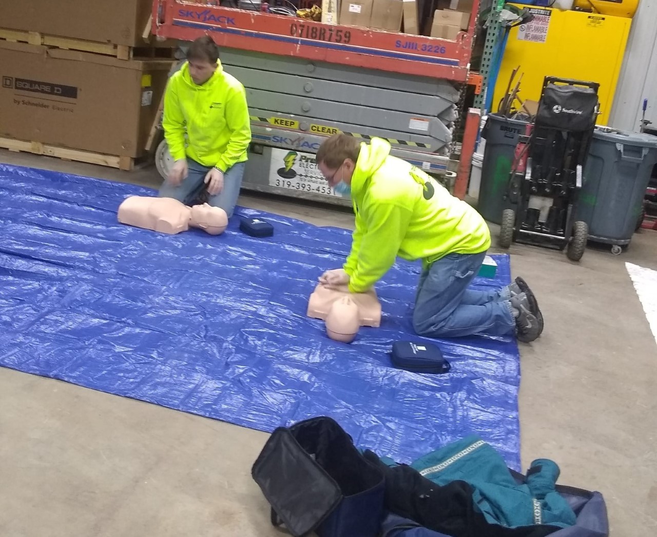 Courteous & Professional Service
We don't hire anyone we wouldn't want working in our own home. We guarantee that all of our electricians will be clean-cut, drug-free, friendly, skilled, uniformed, and background checked for your safety.