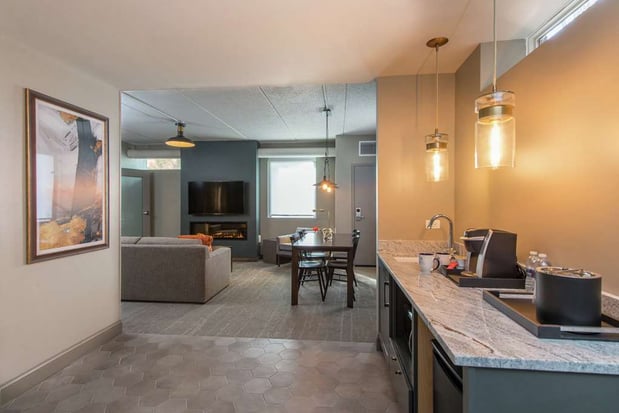 Images Hotel Saranac, Curio Collection by Hilton