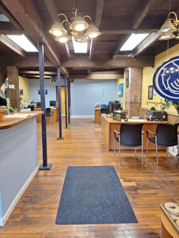 Images Phillip Mastantuono: Allstate Insurance