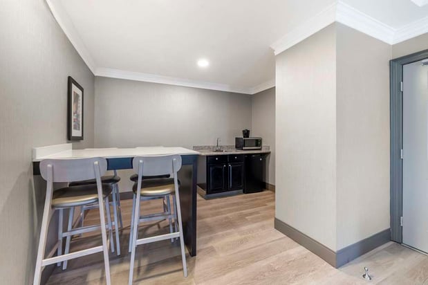 Images Best Western Brentwood