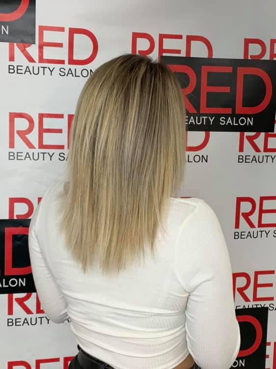 Red Beauty Salon Photo