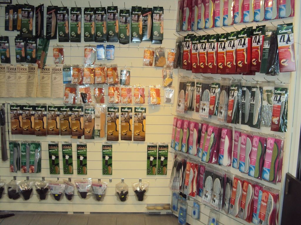 Schuh und Schlüsselservice Suriano, Zürichstrasse 2 in Adliswil