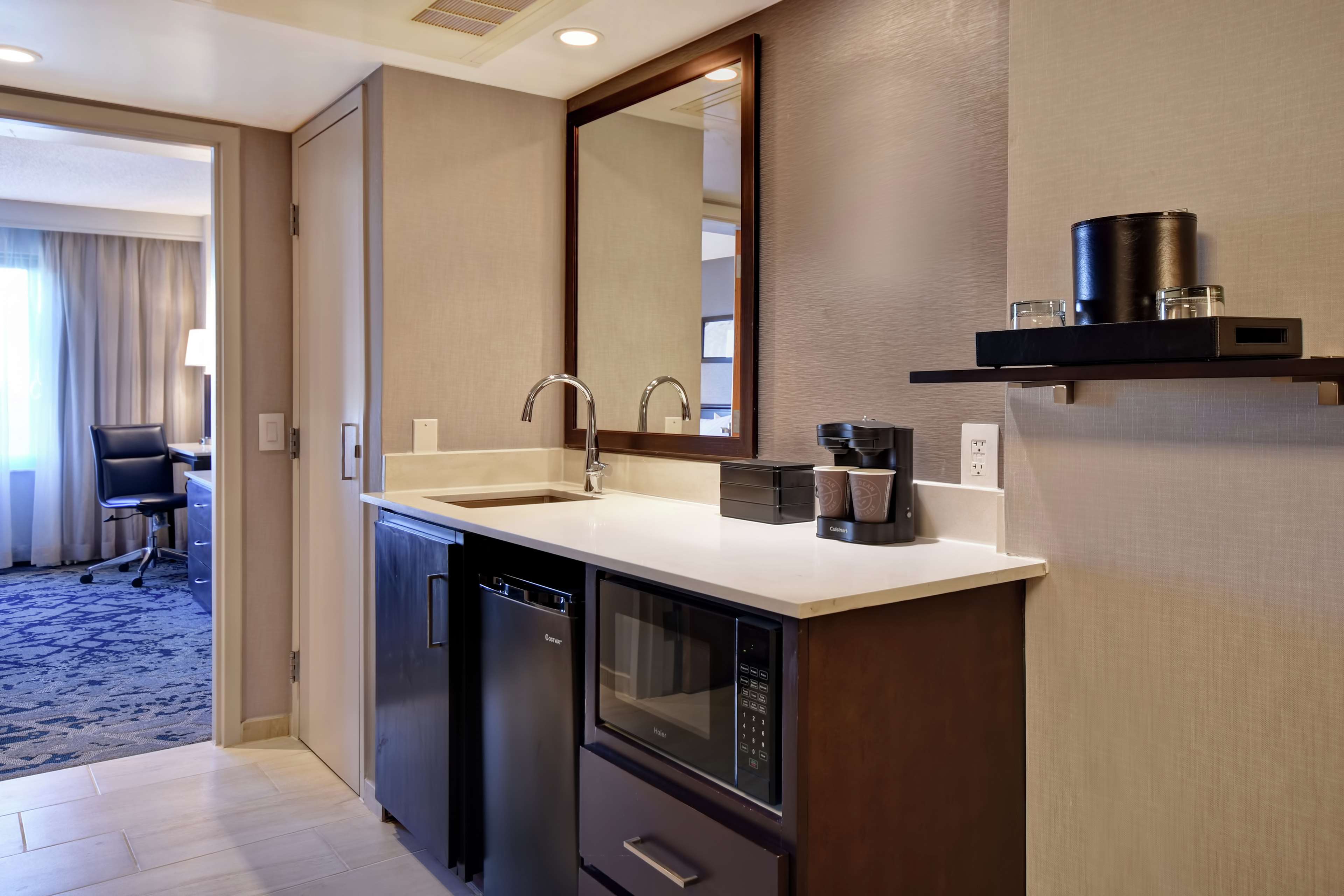 Guest room