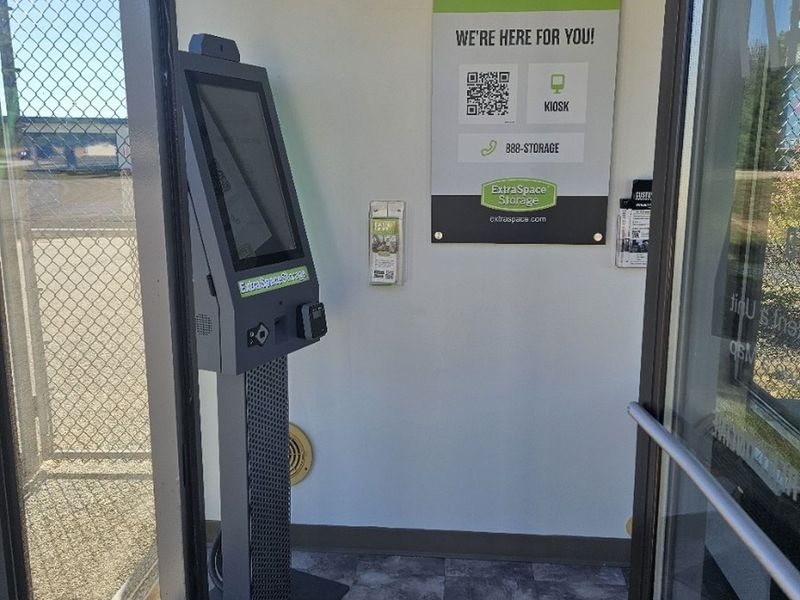 Images Extra Space Storage