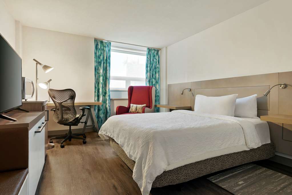 Images Hilton Garden Inn Saskatoon Downtown
