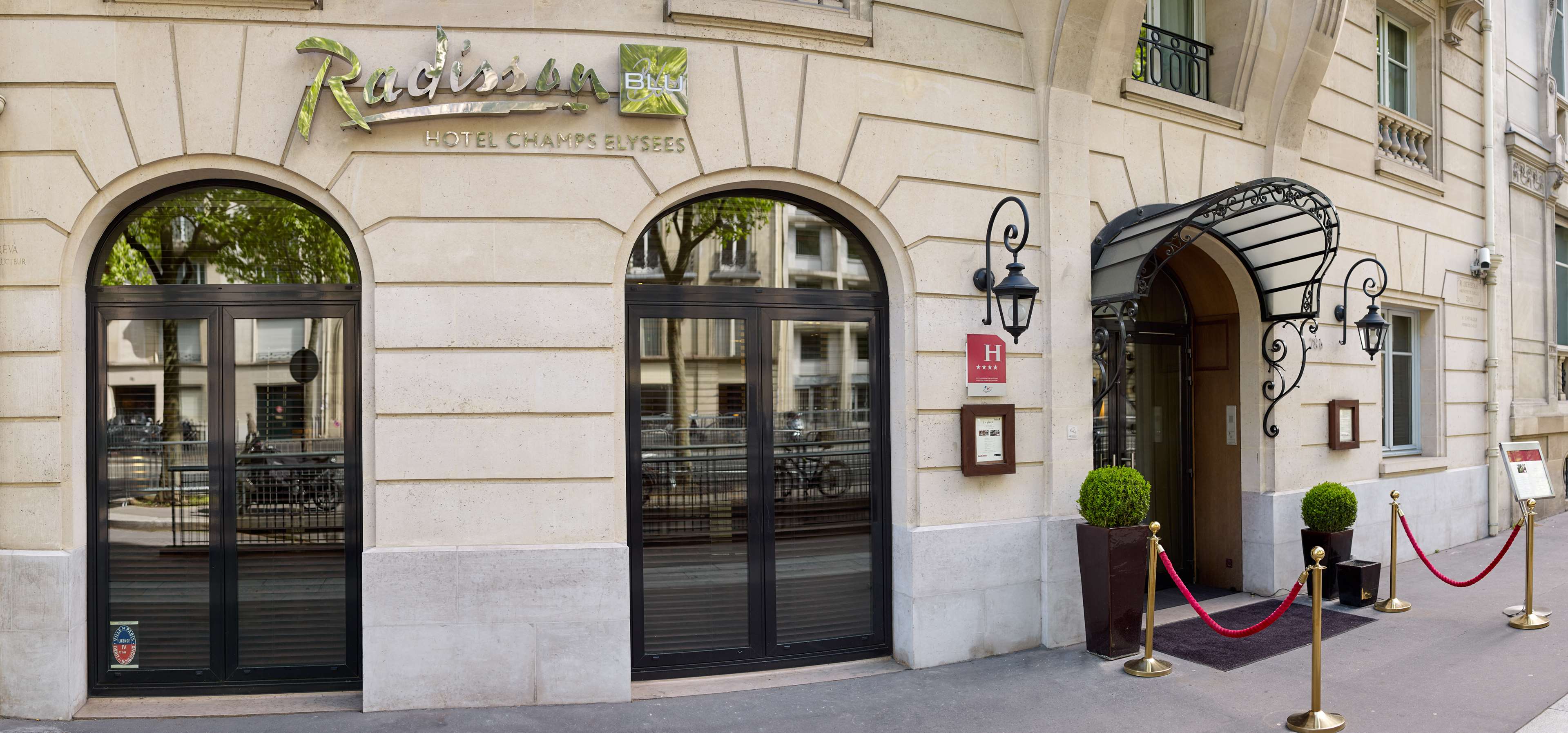 Images Radisson Blu Hotel Champs ElysÃ©es, Paris - closed