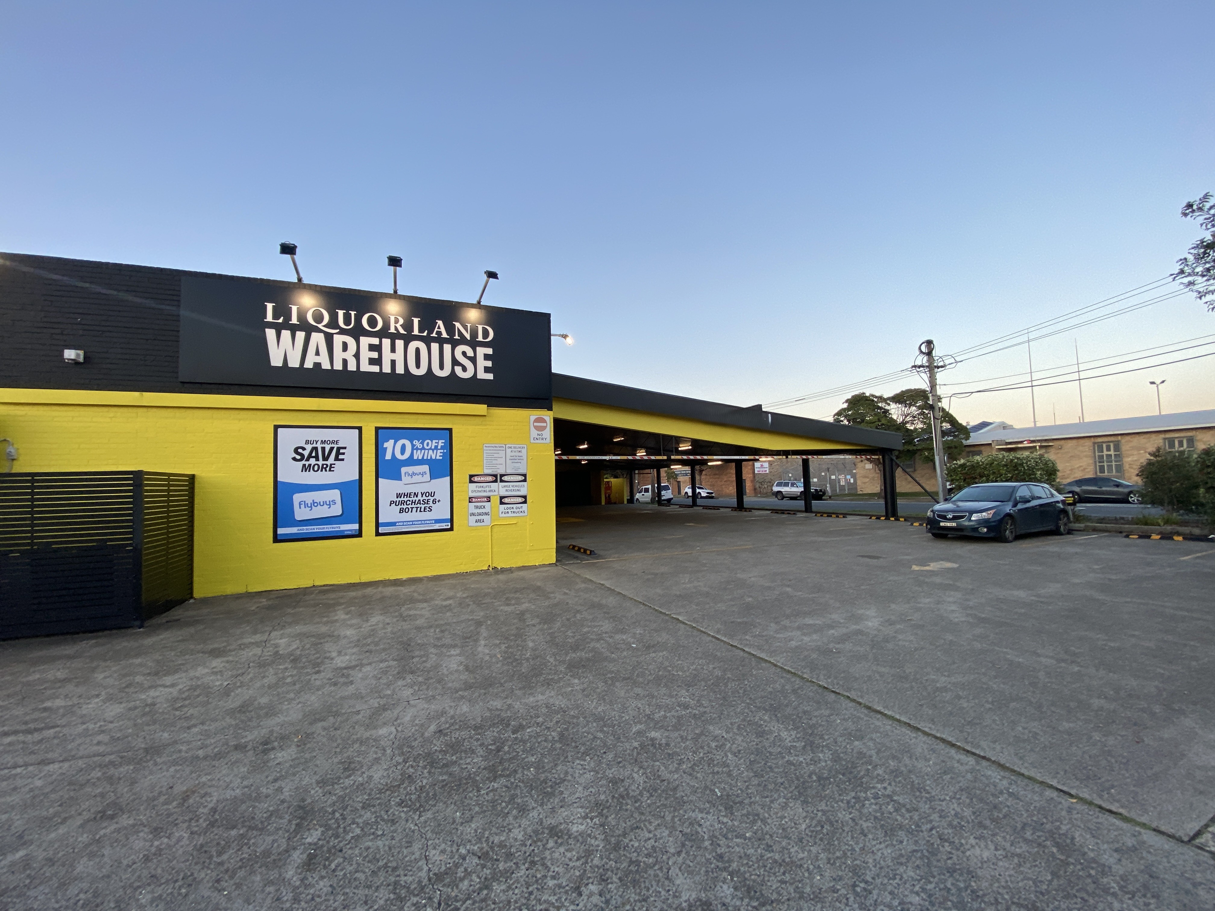 Images Liquorland Warehouse Brookvale