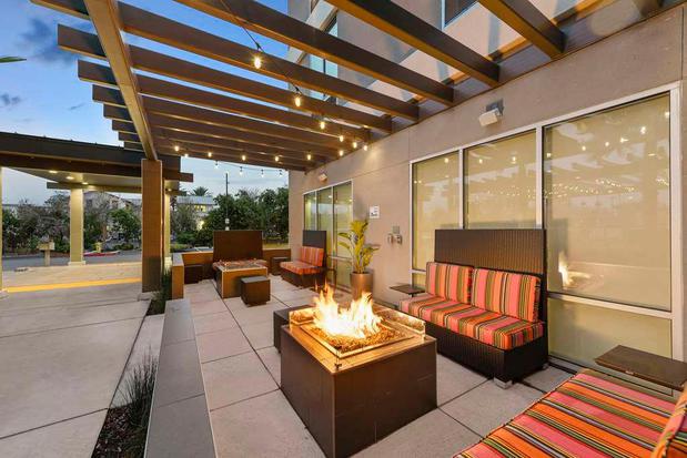 Images Home2 Suites by Hilton San Bernardino