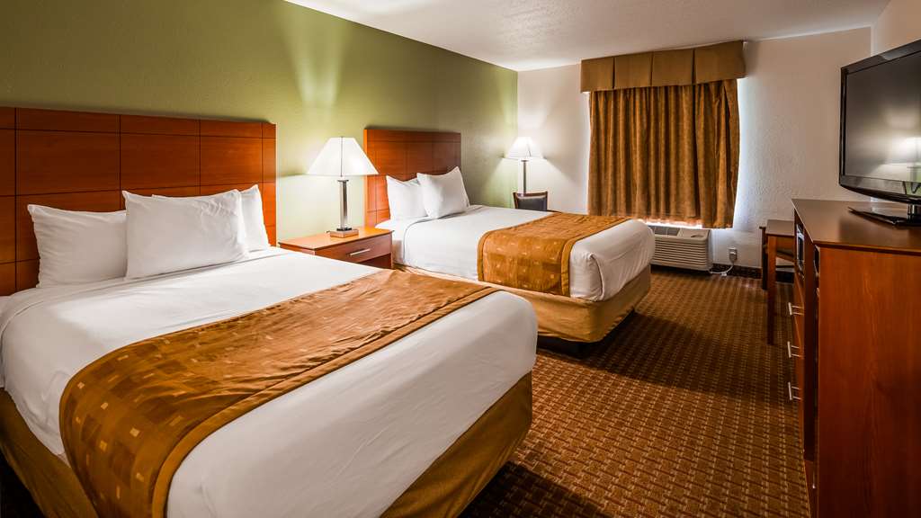 Two Queen Room SureStay Plus By Best Western Wytheville Wytheville (276)228-7300