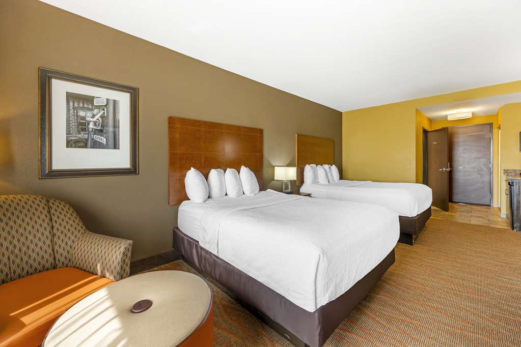 Double Queen Room