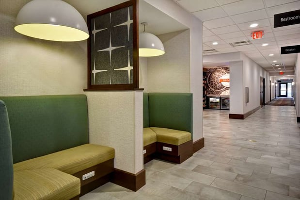 Images Hampton Inn Pleasant View