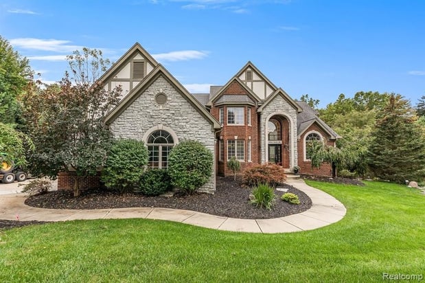 Images George Brennan - Realty Executives Main Street