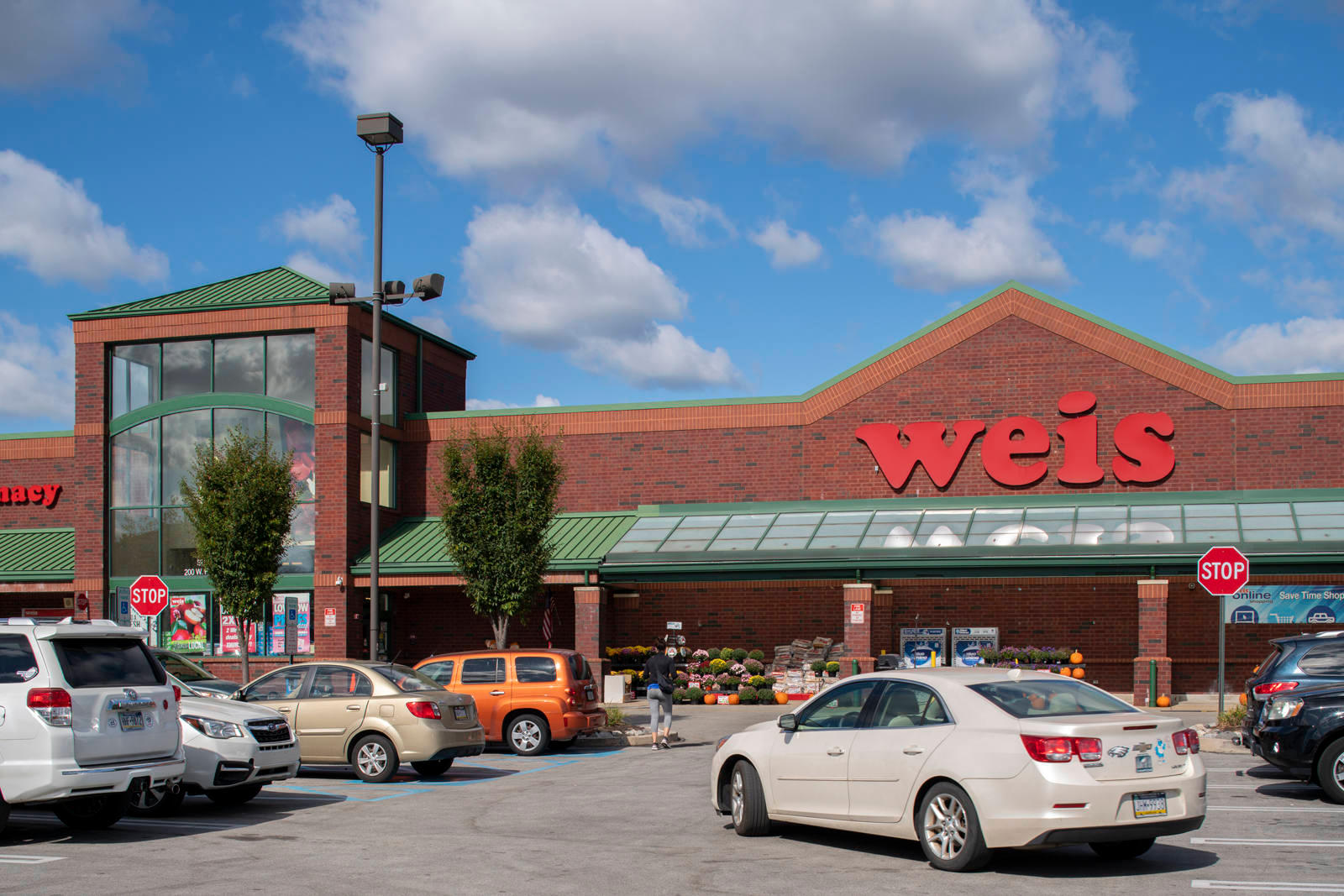 Weis at Plymouth Square Shopping Center