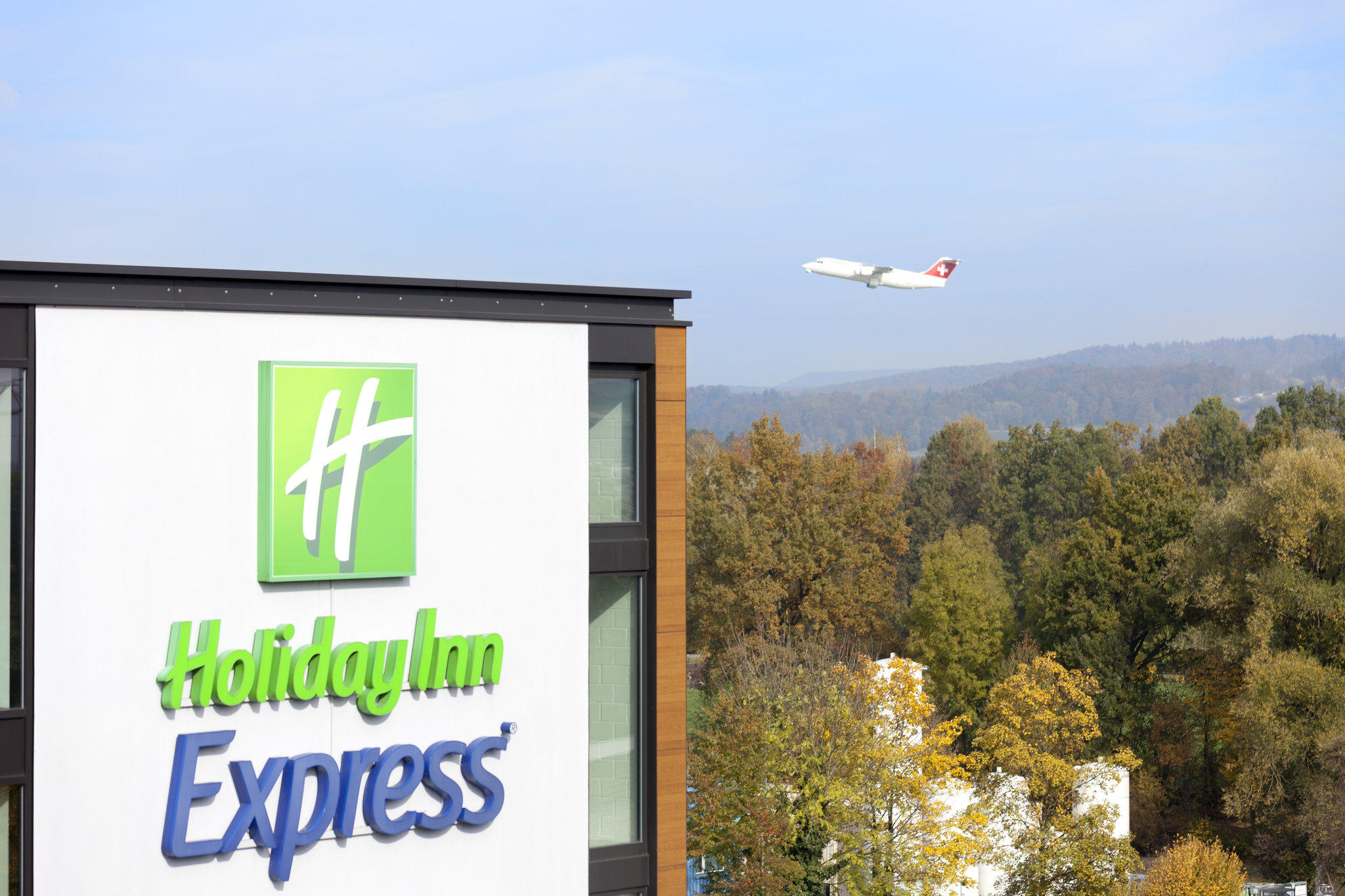 Bilder Holiday Inn Express Zürich Airport, an IHG Hotel