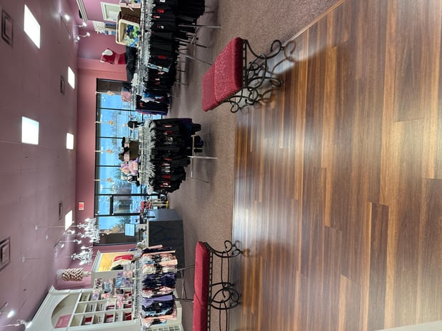 Images Dancer's Market