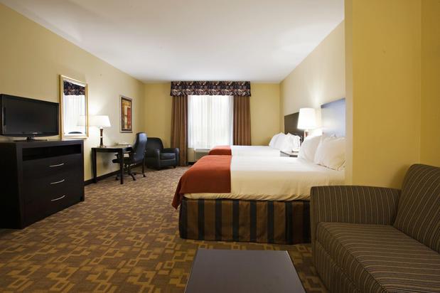 Images Holiday Inn Express & Suites Snyder, an IHG Hotel
