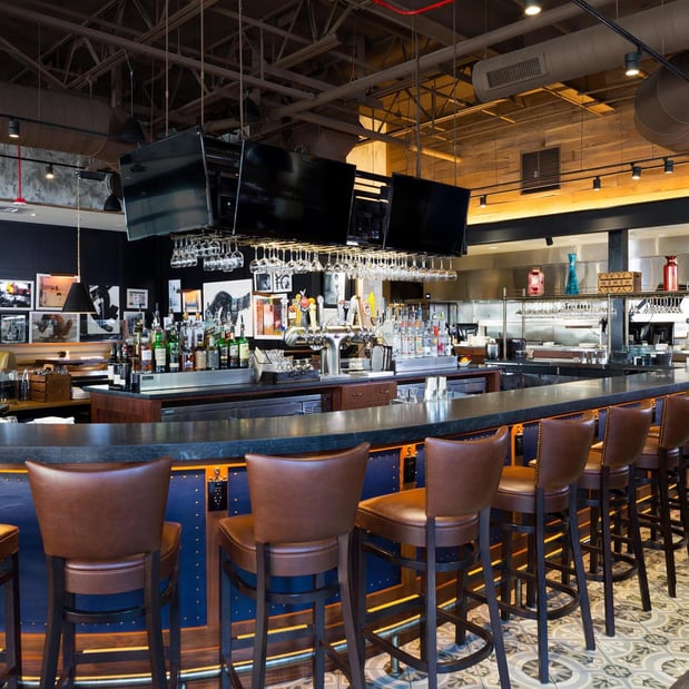 Images Burtons Grill & Bar